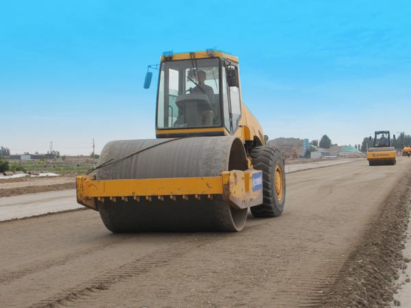 攻堅克難搶工期 喜迎國慶獻(xiàn)厚禮 武威北二環(huán)項目施工如火如荼進(jìn)行