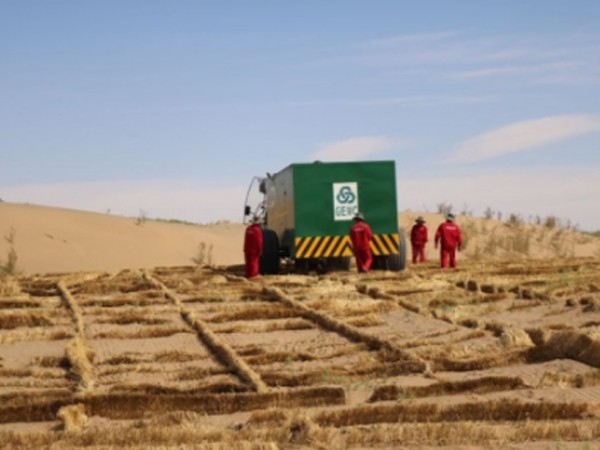 人民日報：機械化治沙，風景這邊獨好這邊獨好