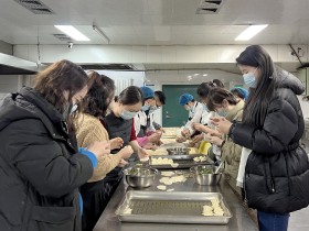 冬至餃子香，情深意更濃——新能源公司開展冬至包餃子活動